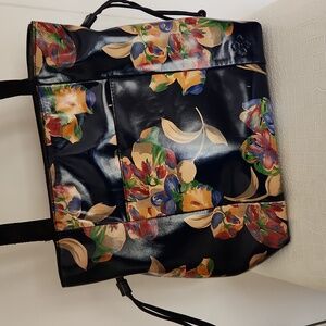 Patricia Nash navy floral handbag